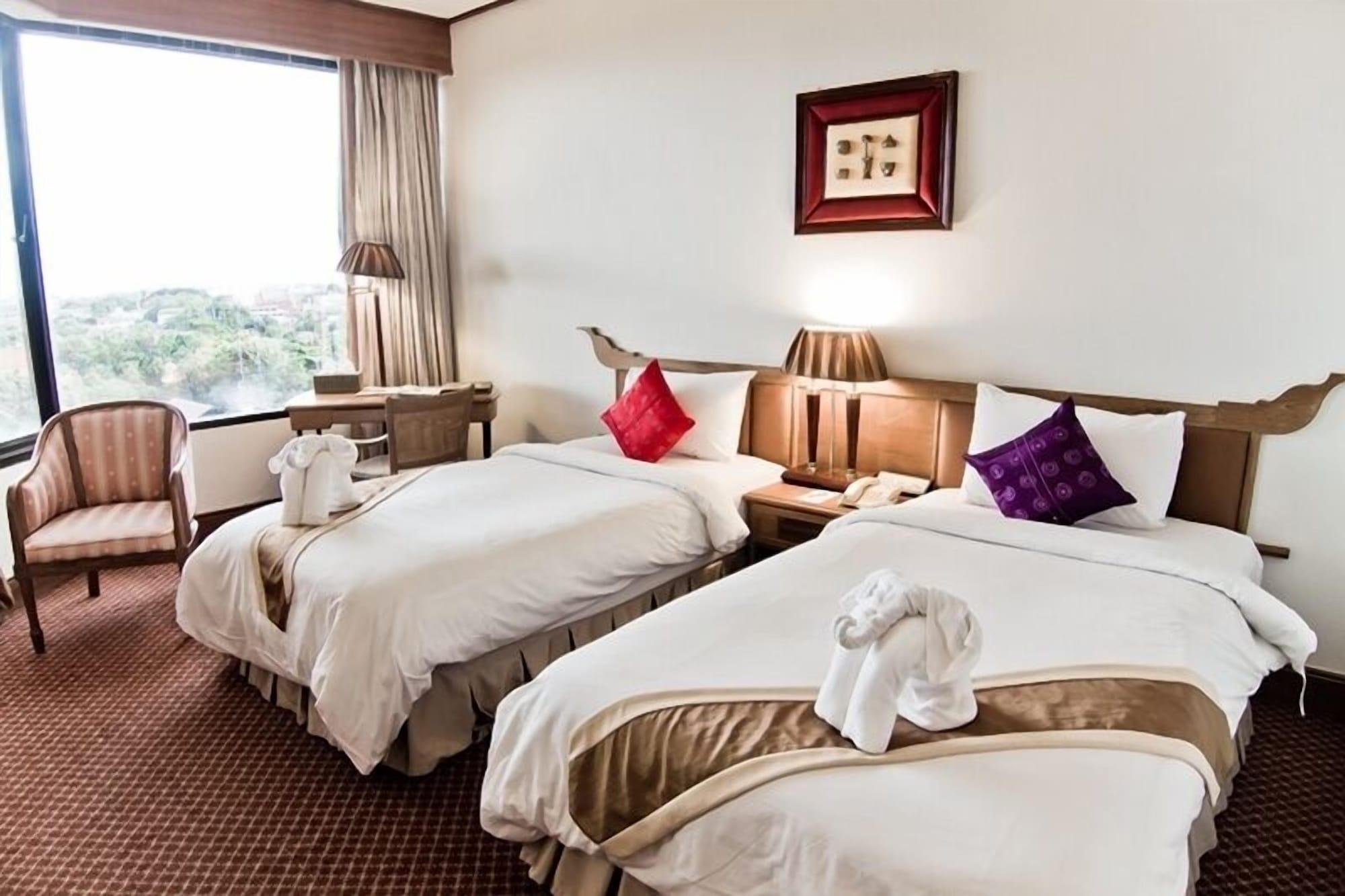 Laithong Hotel Ubonratcsathani Kültér fotó